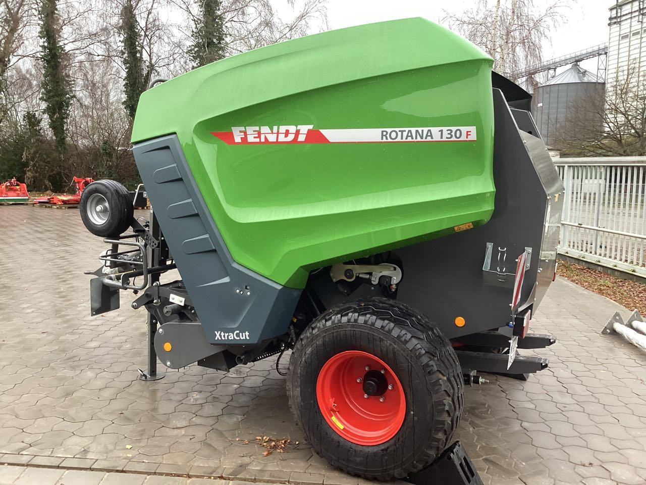 Fendt Rotana 130 F - 원형 베일러 : 사진 4 Fendt Rotana 130 F - 원형 베일러 : 사진 4