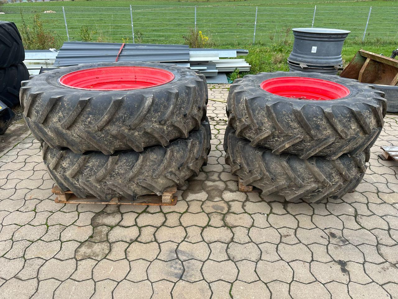 Firestone Komplettsatz 420/85 R30 + 460/85 R42 - 타이어 : 사진 1 Firestone Komplettsatz 420/85 R30 + 460/85 R42 - 타이어 : 사진 1