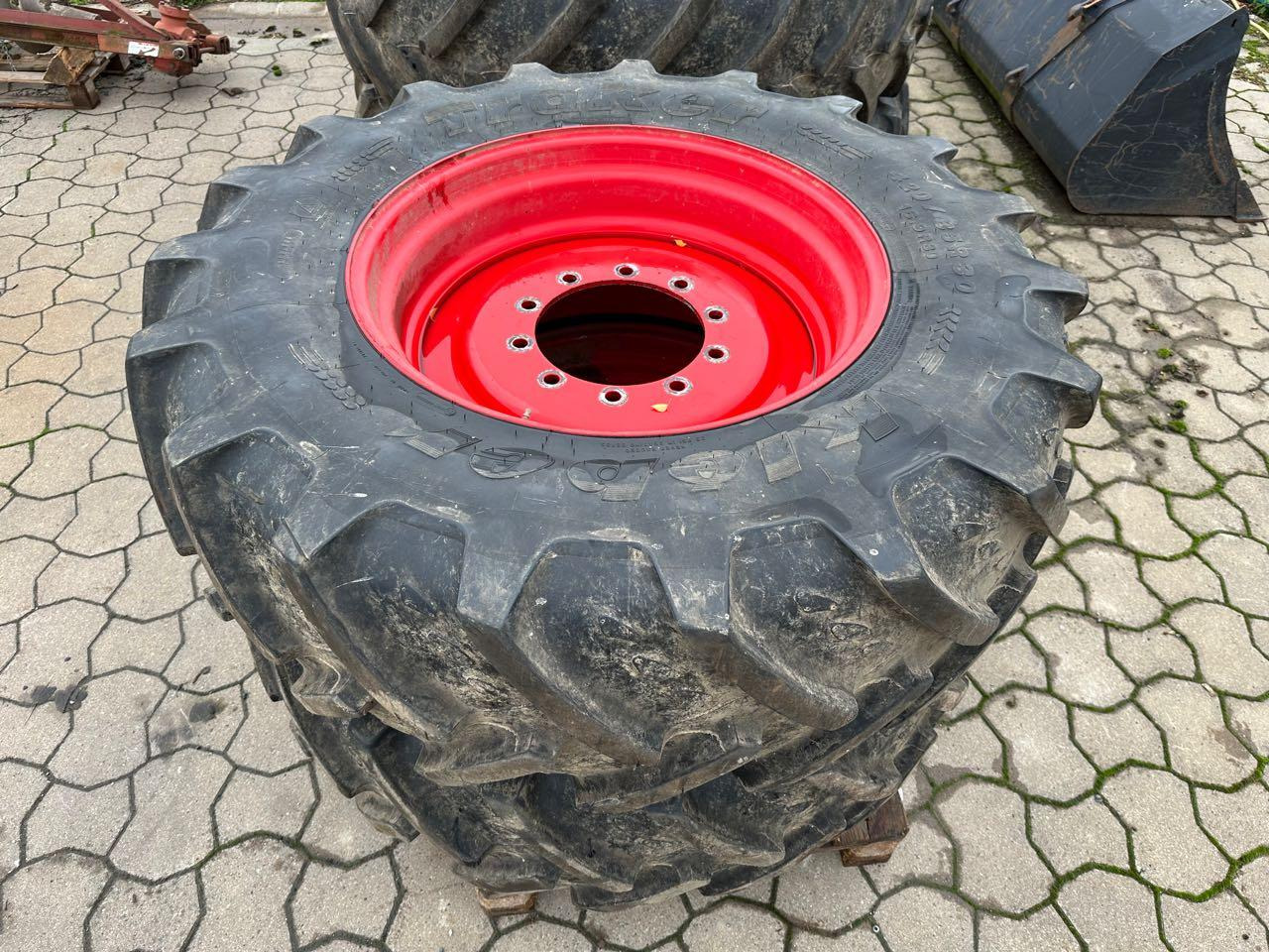 Firestone Komplettsatz 420/85 R30 + 460/85 R42 - 타이어 : 사진 3 Firestone Komplettsatz 420/85 R30 + 460/85 R42 - 타이어 : 사진 3