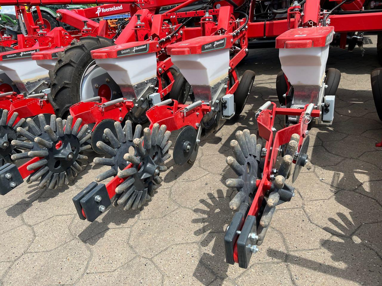 Kverneland Unicorn SD e-drive - 정밀 파종기 : 사진 4 Kverneland Unicorn SD e-drive - 정밀 파종기 : 사진 4