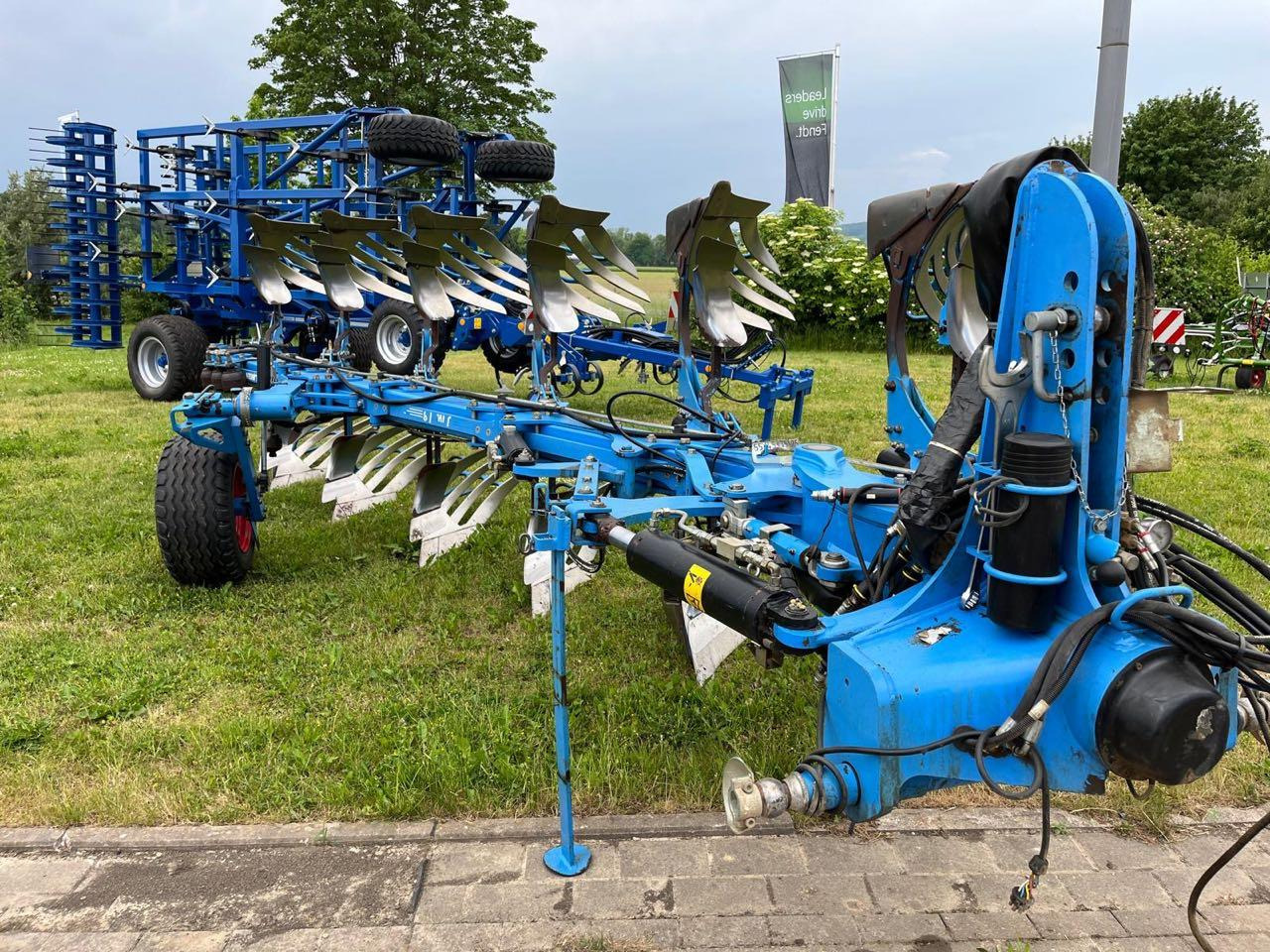 Lemken Juwel 8 V T 5 + 1 L 100 TurnControl - 심토경운기 : 사진 3 Lemken Juwel 8 V T 5 + 1 L 100 TurnControl - 심토경운기 : 사진 3
