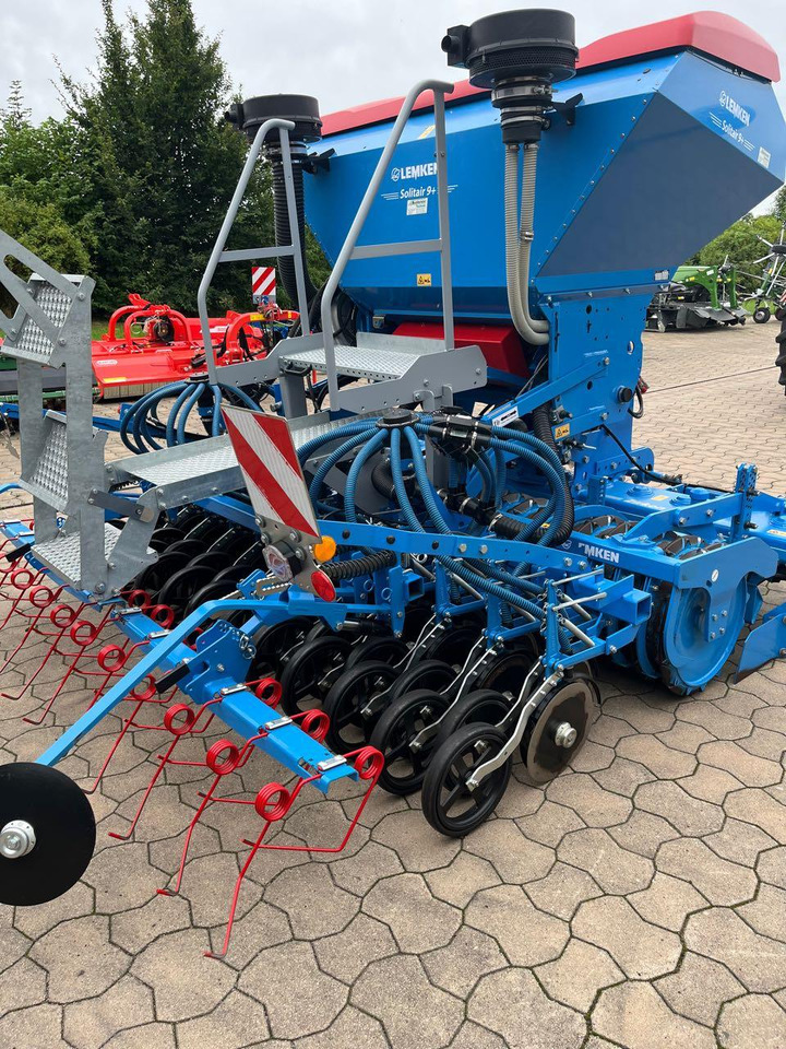Lemken Zirkon 12 / Solitär 9-300 - 콤바인 : 사진 4 Lemken Zirkon 12 / Solitär 9-300 - 콤바인 : 사진 4