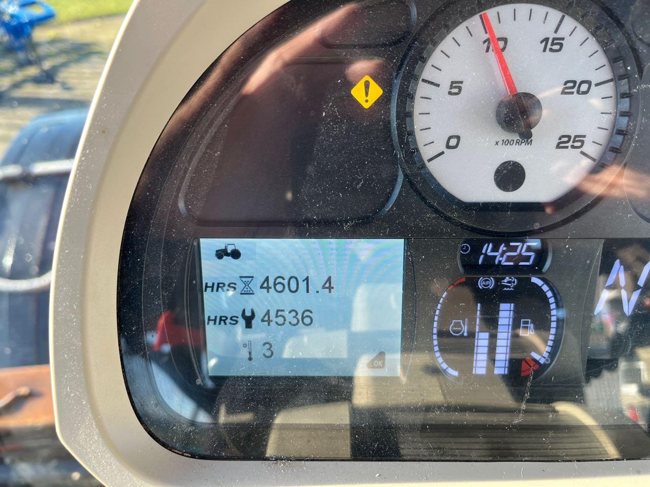 Massey Ferguson 8727 Dyna-VT - 장궤형 트랙터 : 사진 4 Massey Ferguson 8727 Dyna-VT - 장궤형 트랙터 : 사진 4