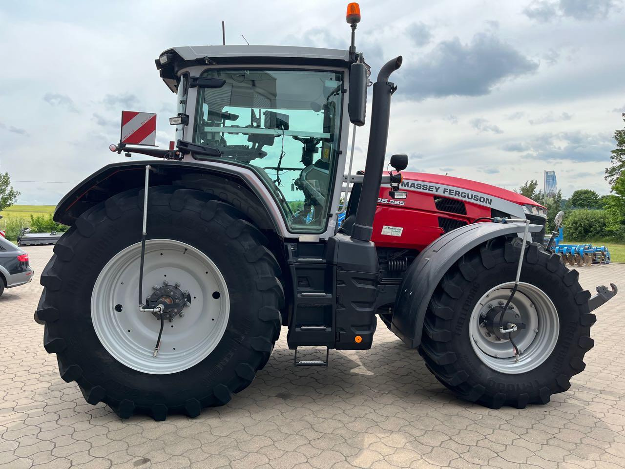 Massey Ferguson 8S.265 Dyna-VT Exclusive - 장궤형 트랙터 : 사진 1 Massey Ferguson 8S.265 Dyna-VT Exclusive - 장궤형 트랙터 : 사진 1