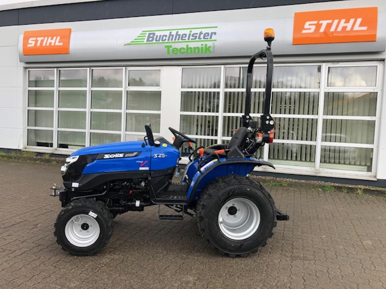 Solis 26+ Seitenschalter - 장궤형 트랙터 : 사진 2 Solis 26+ Seitenschalter - 장궤형 트랙터 : 사진 2