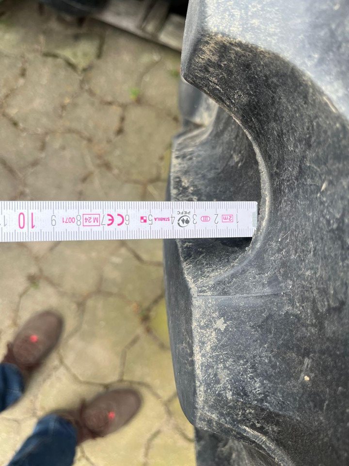 Trelleborg TM 700 - 타이어 : 사진 4 Trelleborg TM 700 - 타이어 : 사진 4