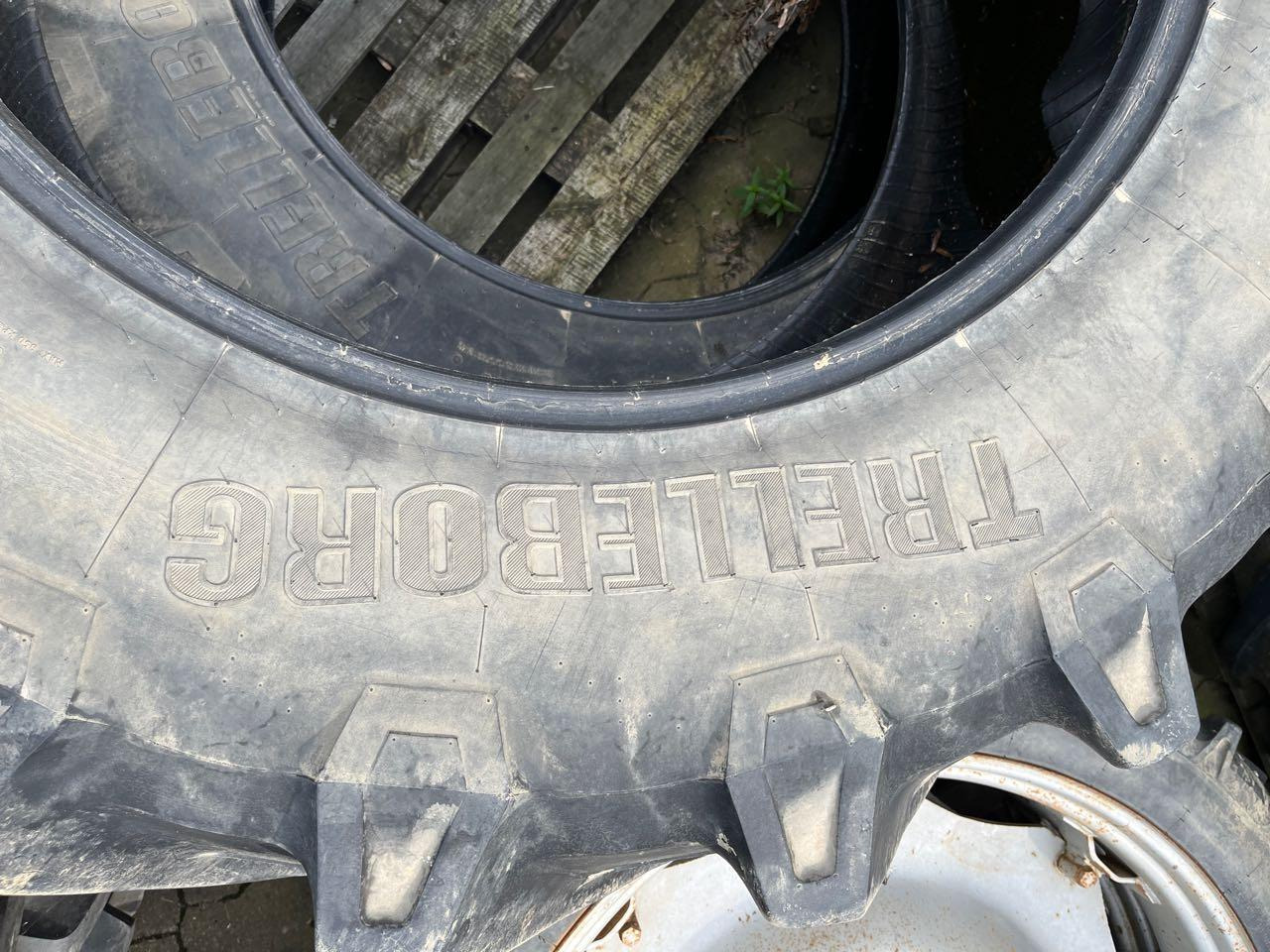 Trelleborg TM 700 - 타이어 : 사진 2 Trelleborg TM 700 - 타이어 : 사진 2