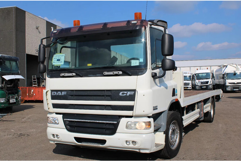 DAF CF 75.310 + HYDROLIC PLATFORM + EURO 5 + REMOTE + MANUAL - 자동 운반 장치 트럭 : 사진 4 DAF CF 75.310 + HYDROLIC PLATFORM + EURO 5 + REMOTE + MANUAL - 자동 운반 장치 트럭 : 사진 4