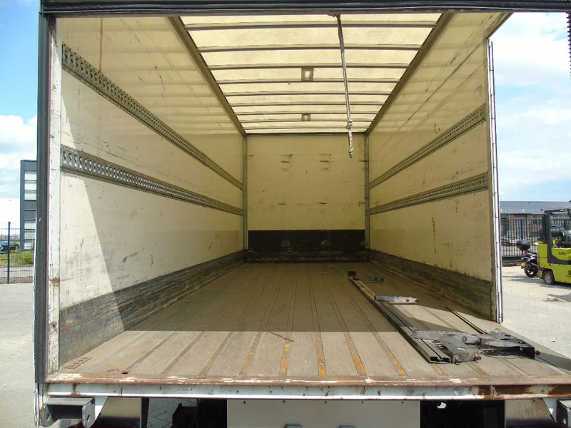 DAF LF 210 + euro 6 + lift + 3P - 박스 트럭 : 사진 4 DAF LF 210 + euro 6 + lift + 3P - 박스 트럭 : 사진 4