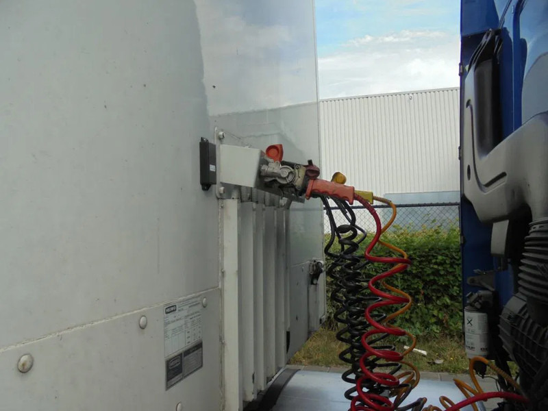 HTF HZCT 32 + 2 AXLE + AMA LIFT - 밀폐형 박스 세미 트레일러 : 사진 5 HTF HZCT 32 + 2 AXLE + AMA LIFT - 밀폐형 박스 세미 트레일러 : 사진 5
