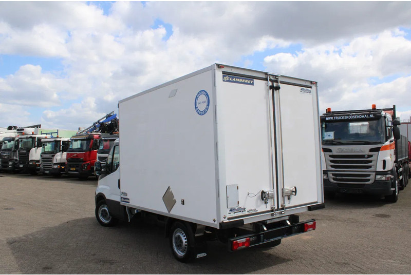 Iveco Daily 35S18 + carrier + electric + 3P - 냉동 밴 : 사진 4 Iveco Daily 35S18 + carrier + electric + 3P - 냉동 밴 : 사진 4