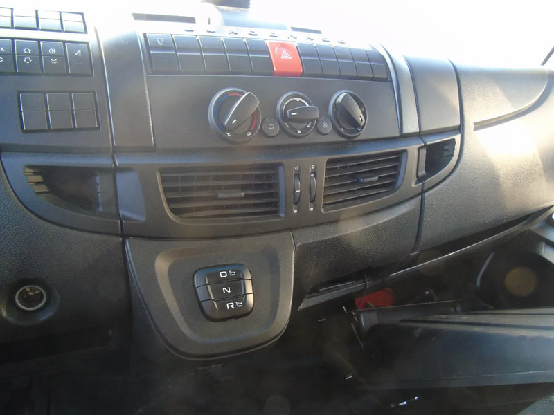 Iveco Eurocargo 120E19 + euro 6 + lift + BROKEN ENGINE - 박스 트럭 : 사진 5 Iveco Eurocargo 120E19 + euro 6 + lift + BROKEN ENGINE - 박스 트럭 : 사진 5