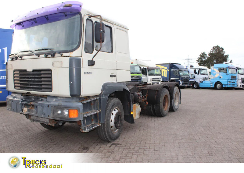 MAN F 26.364 + 6X4 + BIG AXLE + EURO 2 + MANUAL - 트랙터 유닛 : 사진 1 MAN F 26.364 + 6X4 + BIG AXLE + EURO 2 + MANUAL - 트랙터 유닛 : 사진 1