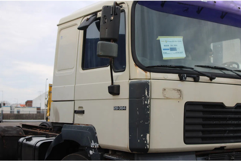 MAN F 26.364 + 6X4 + BIG AXLE + EURO 2 + MANUAL - 트랙터 유닛 : 사진 5 MAN F 26.364 + 6X4 + BIG AXLE + EURO 2 + MANUAL - 트랙터 유닛 : 사진 5