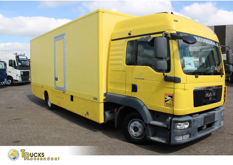 MAN TGL 12.250 + EURO 5 + LIFT - 박스 트럭 : 사진 1 MAN TGL 12.250 + EURO 5 + LIFT - 박스 트럭 : 사진 1