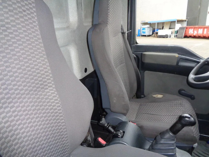 MAN TGL 8.180 TGL 8.180 + MANUAL + Lift - 박스 트럭 : 사진 4 MAN TGL 8.180 TGL 8.180 + MANUAL + Lift - 박스 트럭 : 사진 4
