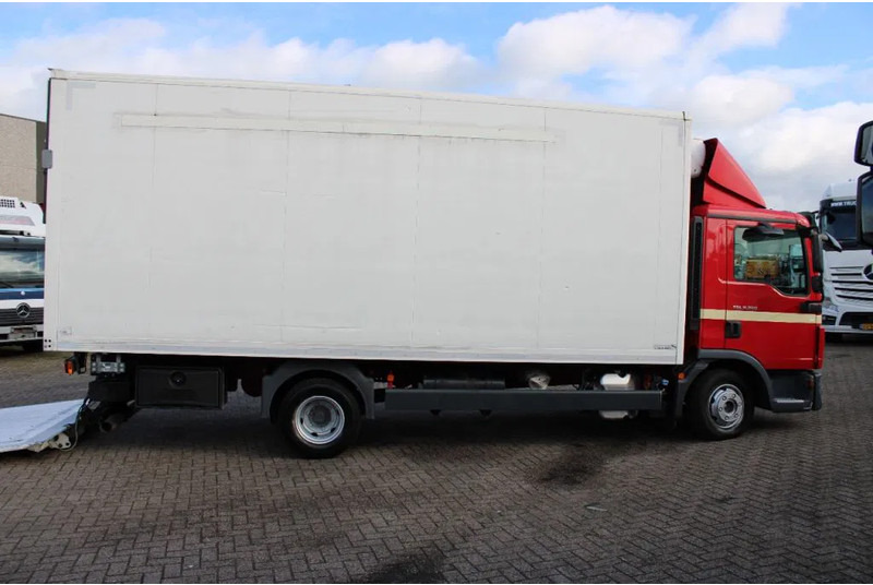 MAN TGL 8.220 + MANUAL - 냉동탑차 : 사진 4 MAN TGL 8.220 + MANUAL - 냉동탑차 : 사진 4