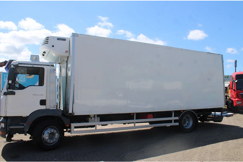냉동탑차 MAN TGM 18.280 + EURO 4 + LIFT + 18T : 사진 17 냉동탑차 MAN TGM 18.280 + EURO 4 + LIFT + 18T : 사진 17