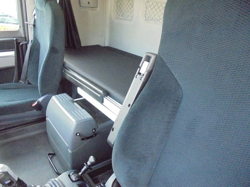 MAN TGS 26.440 + Euro 5 + Manual - 커튼사이더 트럭 : 사진 5 MAN TGS 26.440 + Euro 5 + Manual - 커튼사이더 트럭 : 사진 5
