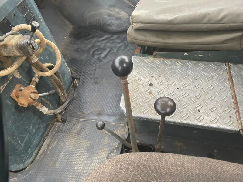 Mercedes-Benz 813 + Manual + Kipper + 4x4 - 덤프트럭 : 사진 5 Mercedes-Benz 813 + Manual + Kipper + 4x4 - 덤프트럭 : 사진 5