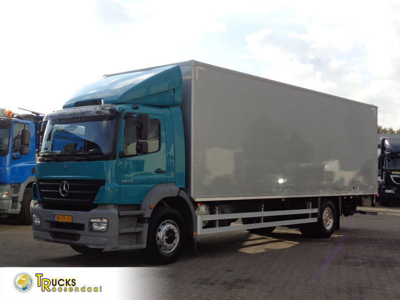 Mercedes-Benz AXOR 1823 + Dhollandia Lift - 박스 트럭 : 사진 1 Mercedes-Benz AXOR 1823 + Dhollandia Lift - 박스 트럭 : 사진 1