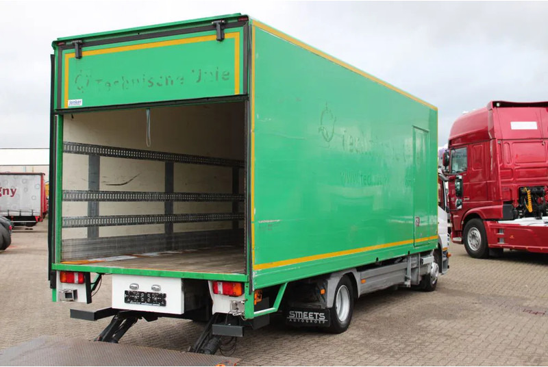 Mercedes-Benz Atego 1018 + LIFT - 박스 트럭 : 사진 4 Mercedes-Benz Atego 1018 + LIFT - 박스 트럭 : 사진 4
