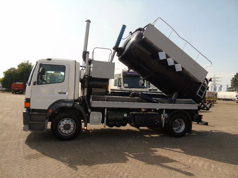 Mercedes-Benz Atego 1923 + 8.800 liter INOX + complete pump/tipper/functional + EURO 2 - 진공 흡입 트럭 : 사진 2 Mercedes-Benz Atego 1923 + 8.800 liter INOX + complete pump/tipper/functional + EURO 2 - 진공 흡입 트럭 : 사진 2