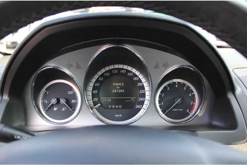 Mercedes-Benz C-Klasse 250 / AUT / CRUISE CONTROL / HEATING - 차량 : 사진 5 Mercedes-Benz C-Klasse 250 / AUT / CRUISE CONTROL / HEATING - 차량 : 사진 5