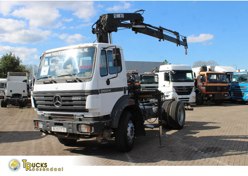 Mercedes-Benz SK 2024 + HIAB 125 + MANUAL - 크레인 트럭 : 사진 1 Mercedes-Benz SK 2024 + HIAB 125 + MANUAL - 크레인 트럭 : 사진 1