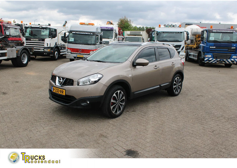 Nissan QASHQAI 2.0 AUTOMATIC / CAMERA - 차량 : 사진 1 Nissan QASHQAI 2.0 AUTOMATIC / CAMERA - 차량 : 사진 1