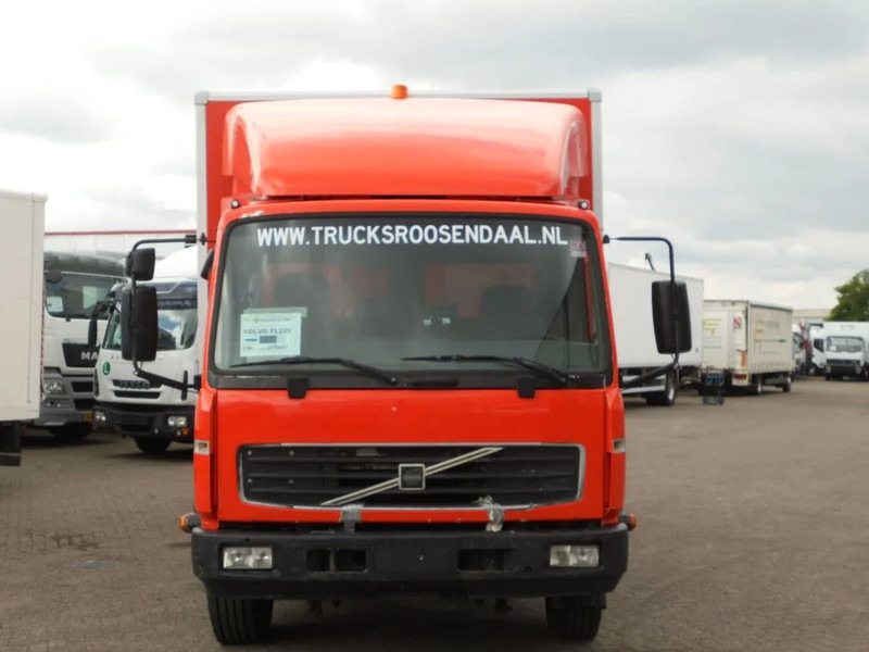 Volvo FL 220 + Manual + HMF 150 crane - 드롭사이드/ 플랫베드 트럭 : 사진 2 Volvo FL 220 + Manual + HMF 150 crane - 드롭사이드/ 플랫베드 트럭 : 사진 2
