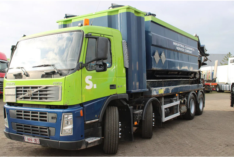 Volvo FM 12.340 + ADR + stokota 14.000L + manual - 진공 흡입 트럭 : 사진 3 Volvo FM 12.340 + ADR + stokota 14.000L + manual - 진공 흡입 트럭 : 사진 3