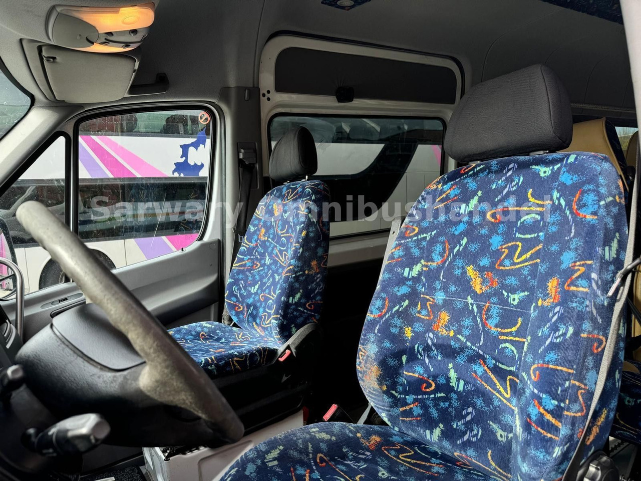 소형 버스, 승합차 Mercedes-Benz 516 CDI Sprinter*Euro 5* Klima*17 Sitze*Lift*519 : 사진 29 소형 버스, 승합차 Mercedes-Benz 516 CDI Sprinter*Euro 5* Klima*17 Sitze*Lift*519 : 사진 29