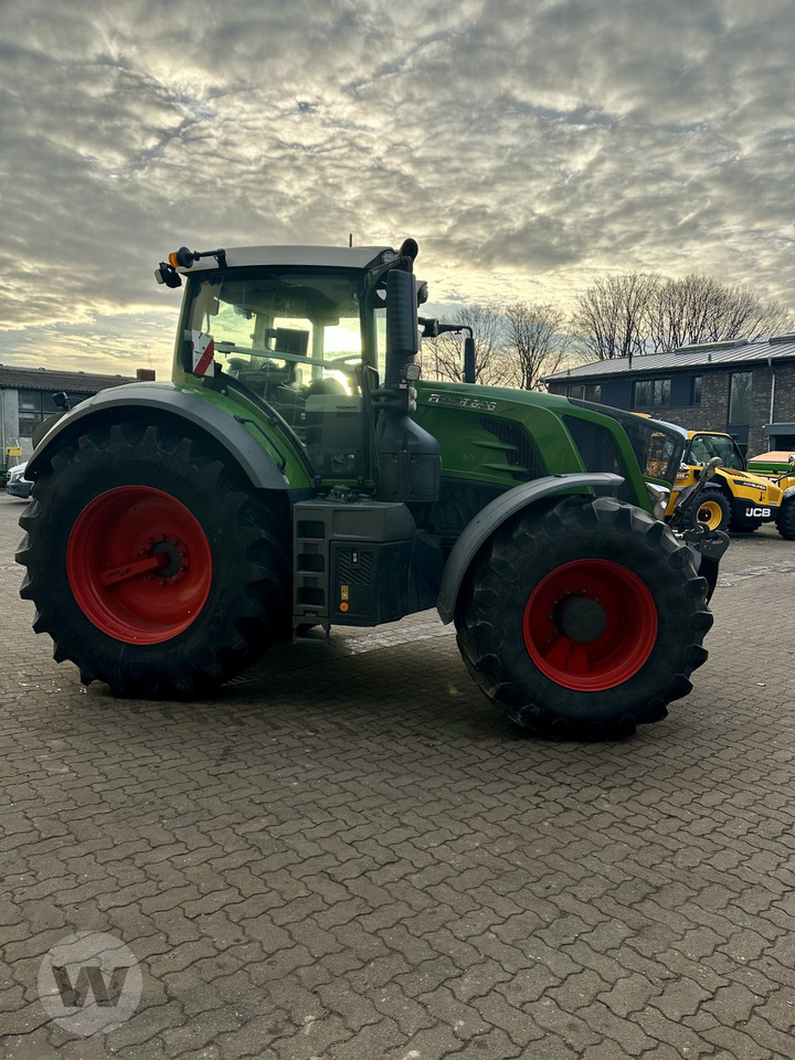 Fendt 826 Vario ProfiPlus - 장궤형 트랙터 : 사진 4 Fendt 826 Vario ProfiPlus - 장궤형 트랙터 : 사진 4