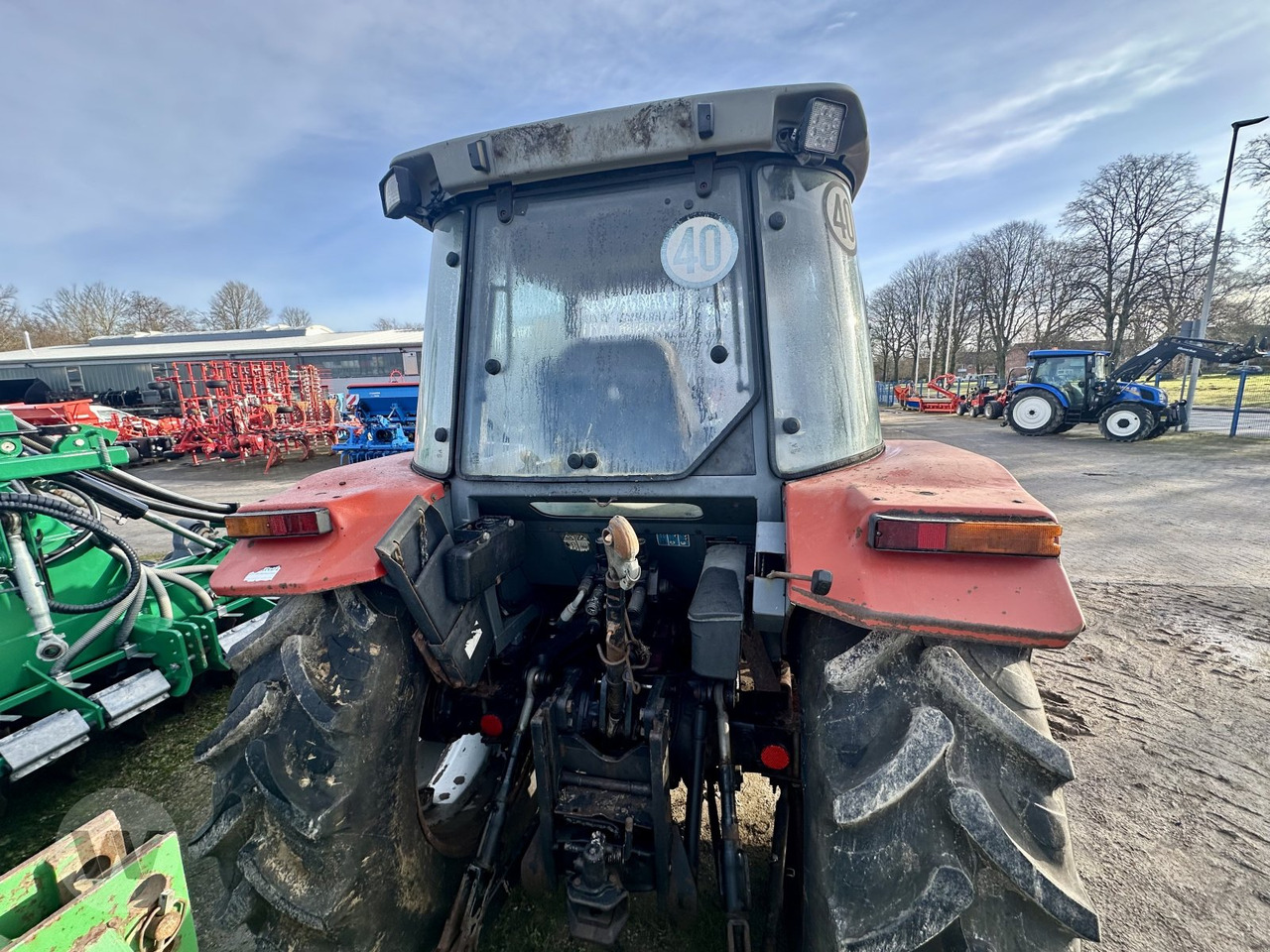 장궤형 트랙터 Massey Ferguson 4235 : 사진 7