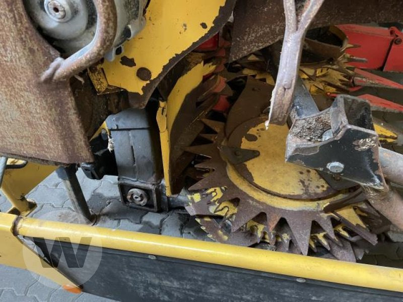 New Holland 490 FIE - 유채 헤더 확장 : 사진 5 New Holland 490 FIE - 유채 헤더 확장 : 사진 5