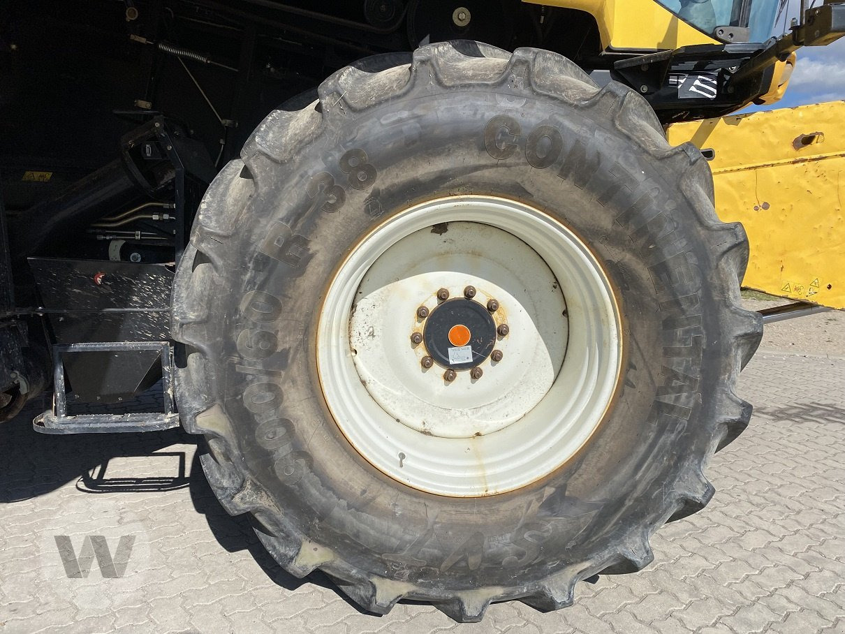 New Holland CR 9090 - 목초수확기 : 사진 3 New Holland CR 9090 - 목초수확기 : 사진 3