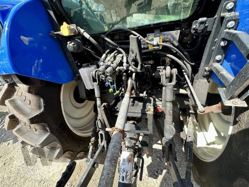 New Holland T 4.65 - 장궤형 트랙터 : 사진 5 New Holland T 4.65 - 장궤형 트랙터 : 사진 5