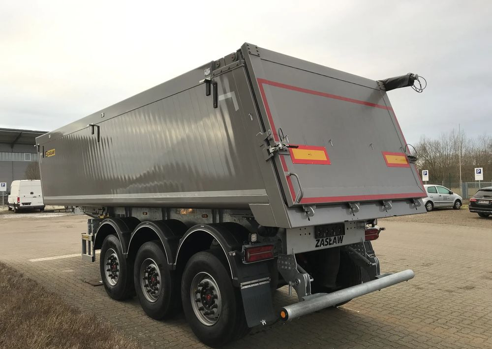 Zaslaw Aluminiowa skrzynia 28-33m3 - 덤프 세미 트레일러 : 사진 4 Zaslaw Aluminiowa skrzynia 28-33m3 - 덤프 세미 트레일러 : 사진 4