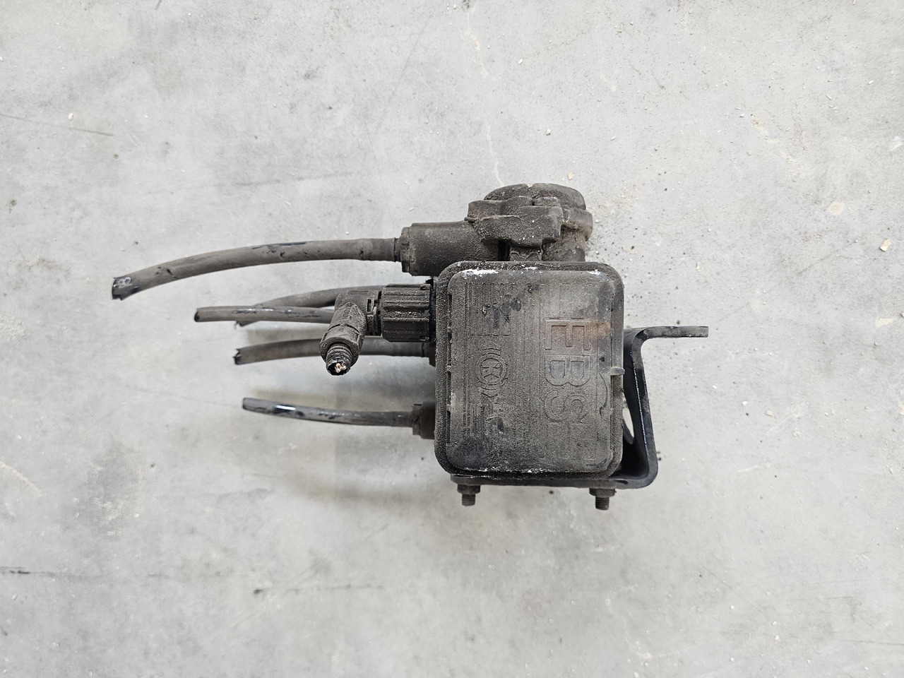 MAN TGX TGS / EBS VALVE / 81523016213 - 브레이크 밸브 : 사진 1 MAN TGX TGS / EBS VALVE / 81523016213 - 브레이크 밸브 : 사진 1