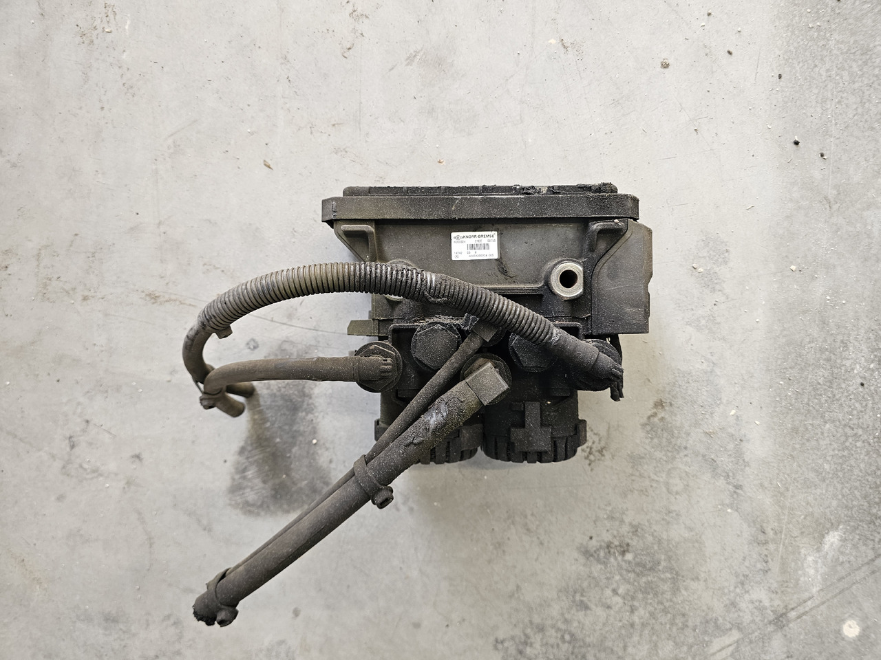 MERCEDES-BENZ ACTROS MP4 / REAR EBS VALVE / A0004295824 / K000924 - 브레이크 밸브 : 사진 1 MERCEDES-BENZ ACTROS MP4 / REAR EBS VALVE / A0004295824 / K000924 - 브레이크 밸브 : 사진 1