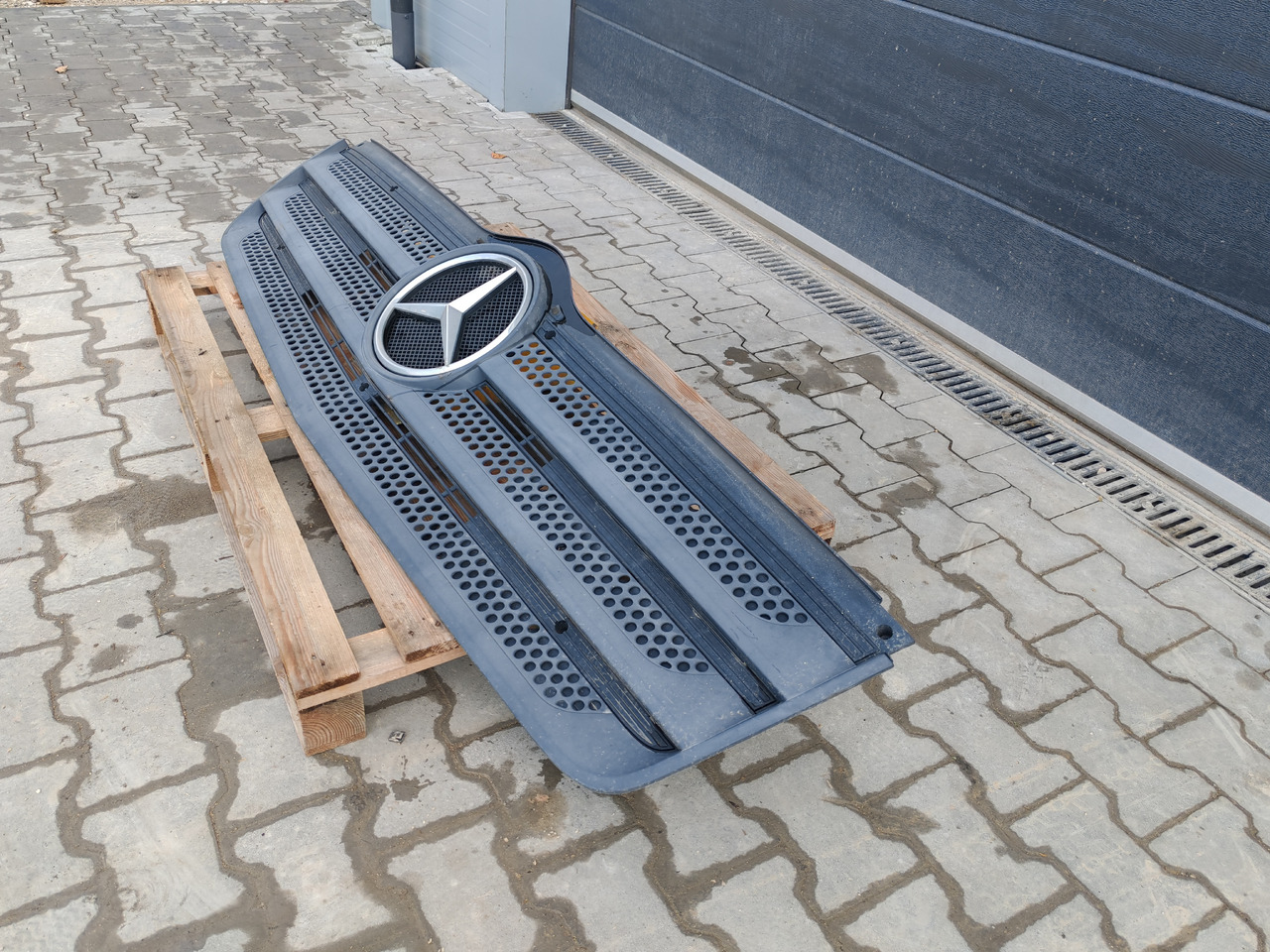 MERCEDES-BENZ ATEGO MP4 EURO 6 / FRONT GRILL - 그릴 : 사진 4 MERCEDES-BENZ ATEGO MP4 EURO 6 / FRONT GRILL - 그릴 : 사진 4