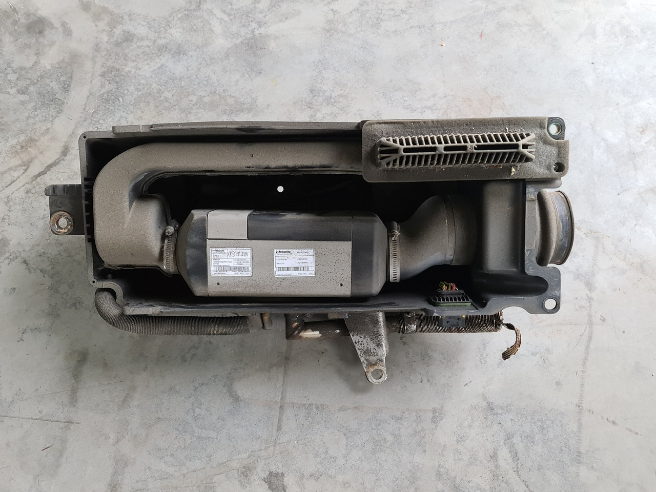 RENAULT RANGE T / WEBASTO AIR TOP EVO 2000 - 난방/ 환기 : 사진 2 RENAULT RANGE T / WEBASTO AIR TOP EVO 2000 - 난방/ 환기 : 사진 2