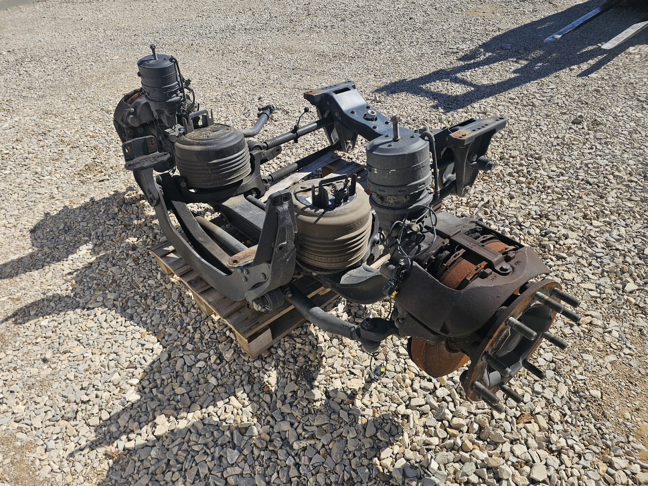 VOLVO FH5 FM5 / FRONT AIR SUNSPENSION - 앞 차축 : 사진 4 VOLVO FH5 FM5 / FRONT AIR SUNSPENSION - 앞 차축 : 사진 4
