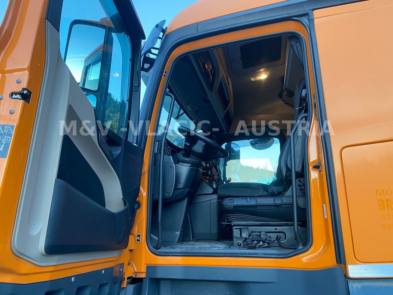 Mercedes-Benz 2542 - 컨테이너 운반 장치/ 스와프 보디 트럭 : 사진 2 Mercedes-Benz 2542 - 컨테이너 운반 장치/ 스와프 보디 트럭 : 사진 2