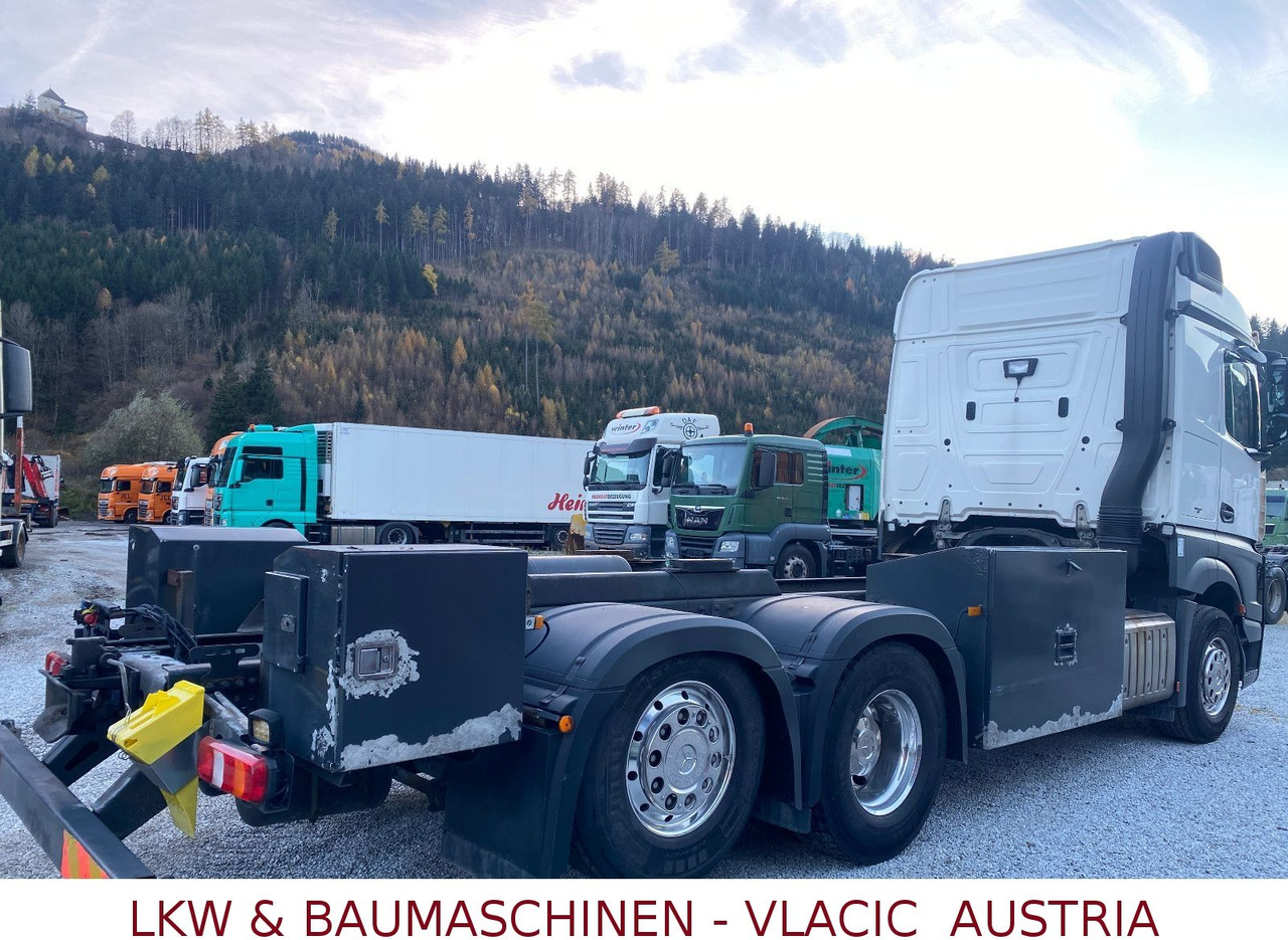 Mercedes-Benz Actros 963-0-C - 유조트럭 : 사진 3 Mercedes-Benz Actros 963-0-C - 유조트럭 : 사진 3