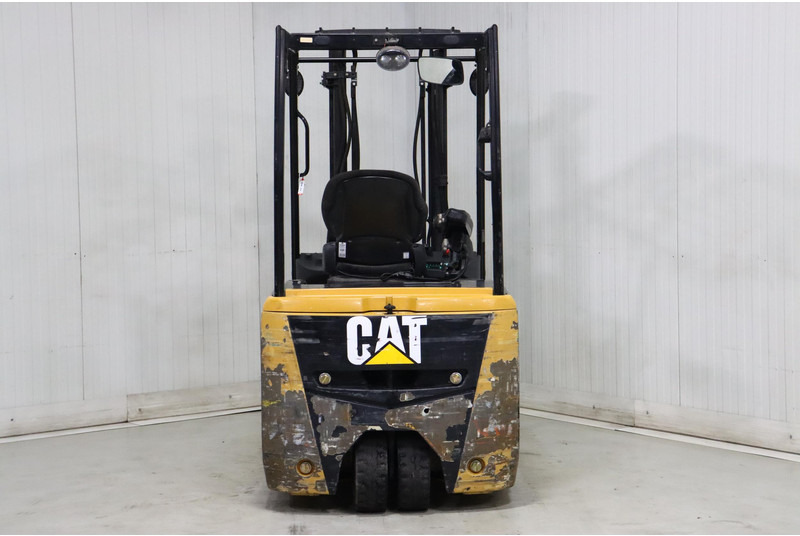 Caterpillar EP20PNT - 전기 지게차 : 사진 2 Caterpillar EP20PNT - 전기 지게차 : 사진 2