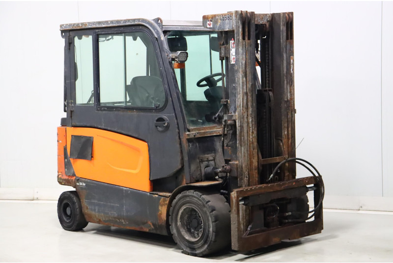 Doosan B35X-7 - 전기 지게차 : 사진 1 Doosan B35X-7 - 전기 지게차 : 사진 1
