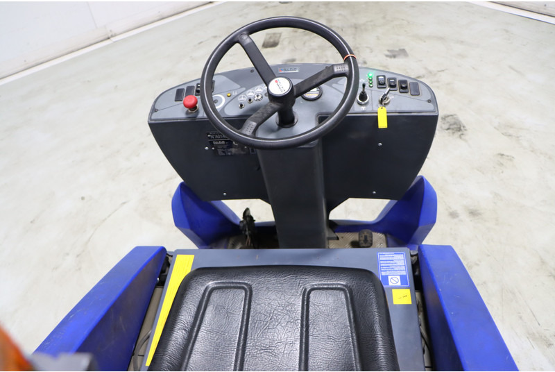 Dulevo H1020 ROR - 거리 청소 차량 : 사진 2 Dulevo H1020 ROR - 거리 청소 차량 : 사진 2