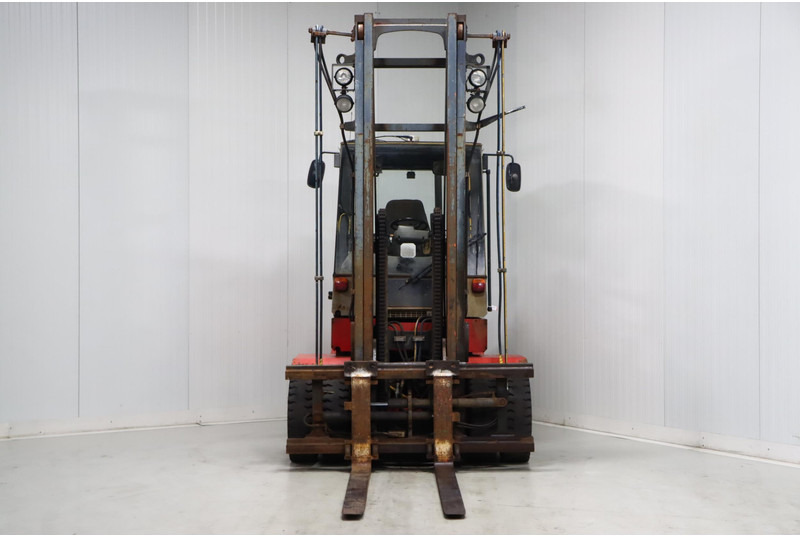 Kalmar DCD70-6 - 디젤 지게차 : 사진 2 Kalmar DCD70-6 - 디젤 지게차 : 사진 2